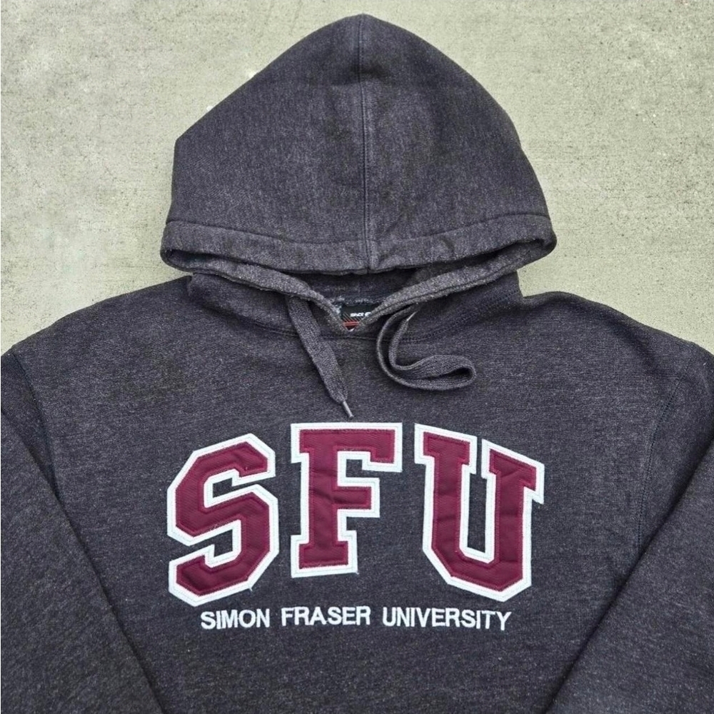 VTG Simon Fraser University Mens Size M Embroided University Hoodie